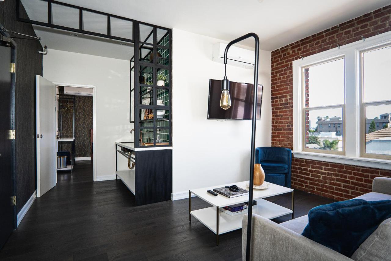 H By H Hospitality Hotel Los Angeles Exterior foto