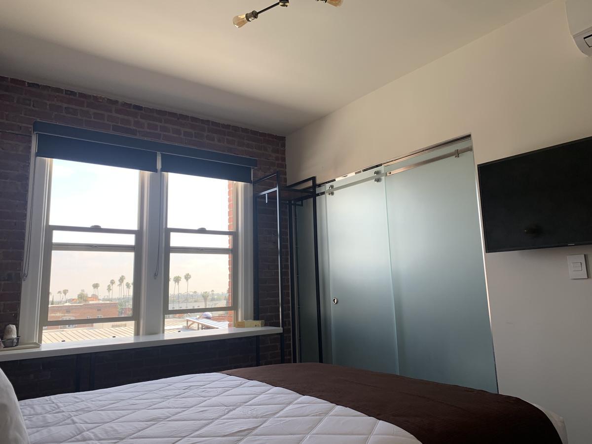 H By H Hospitality Hotel Los Angeles Exterior foto