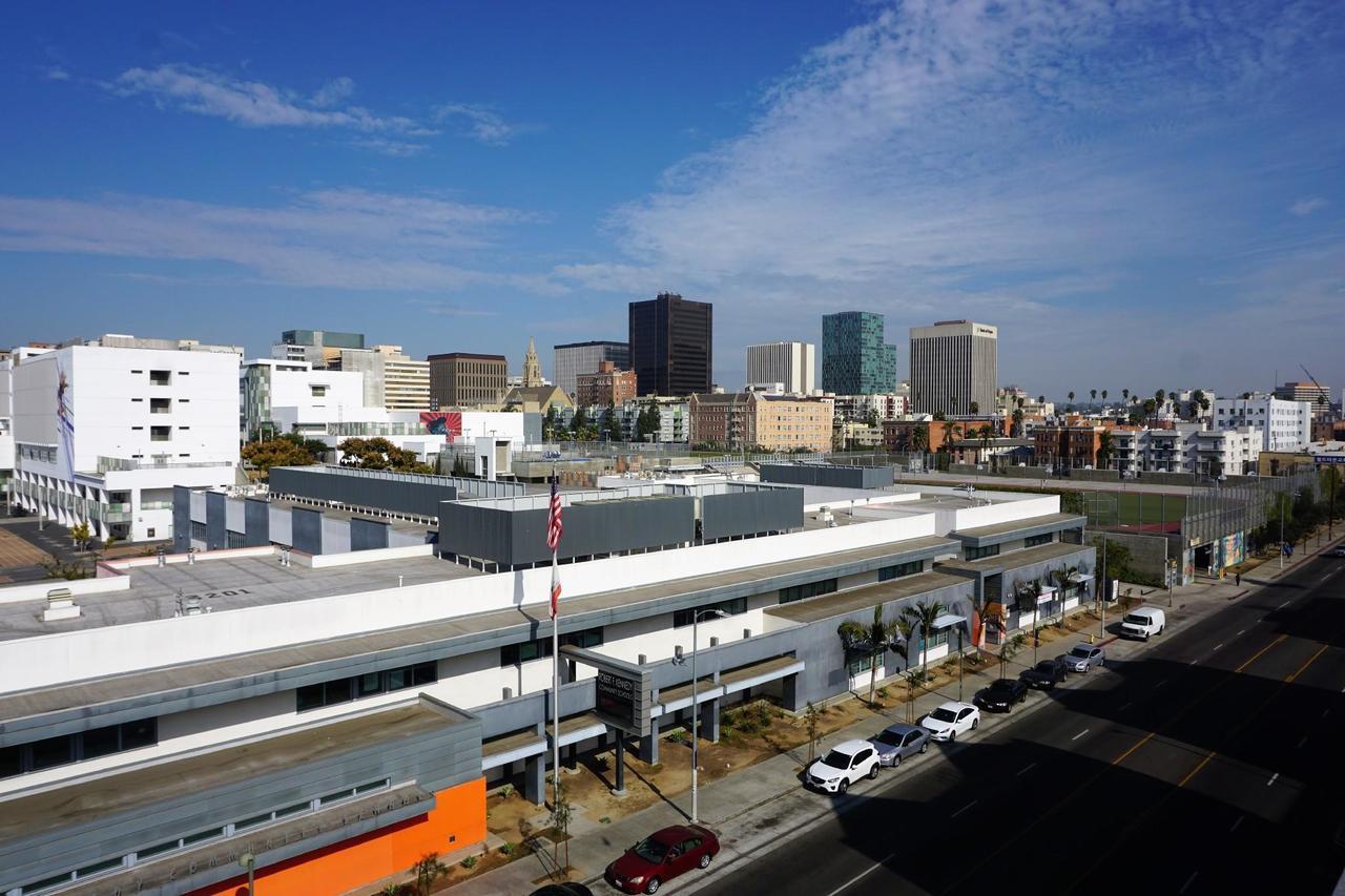 H By H Hospitality Hotel Los Angeles Exterior foto