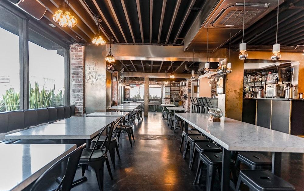 H By H Hospitality Hotel Los Angeles Exterior foto